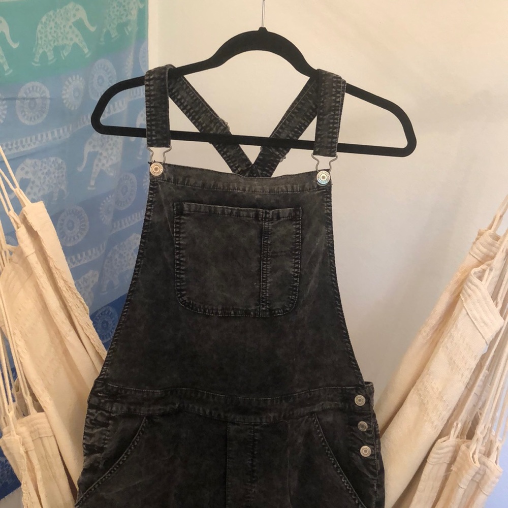 American Eagle black overalls